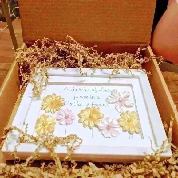 "Mother's" pebble art frame - Picture 3 of 4